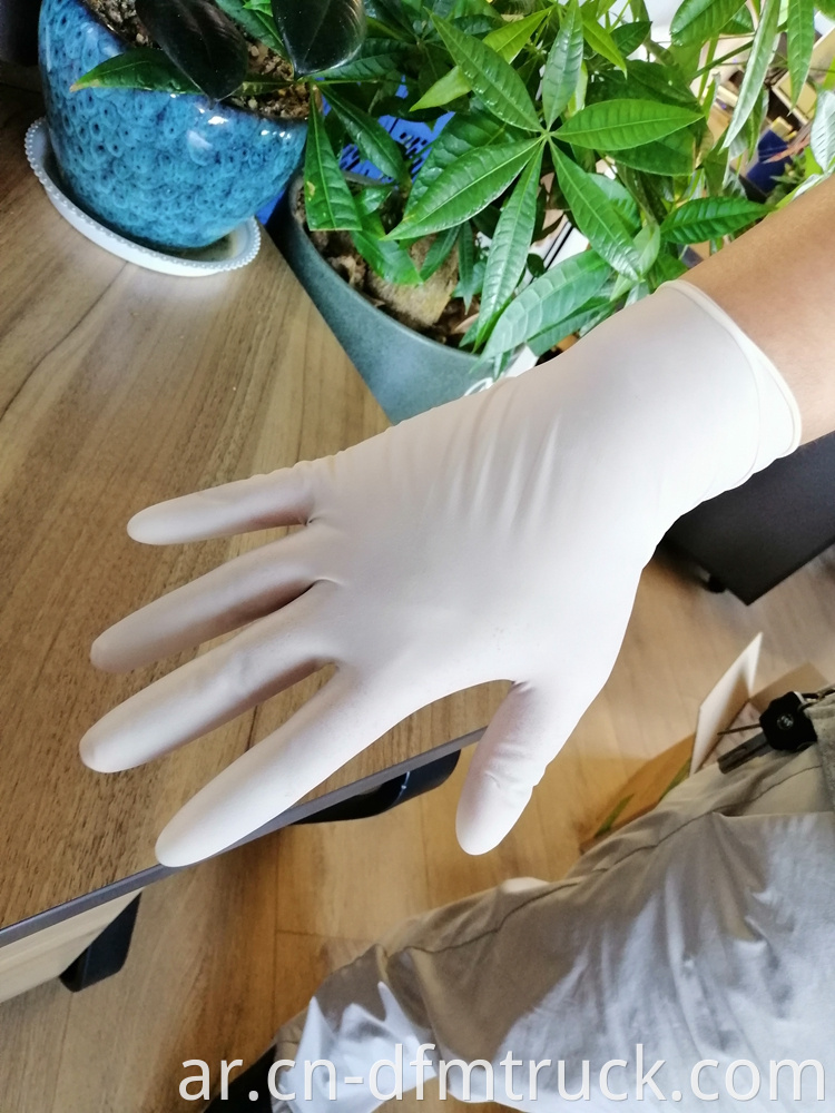latex gloves (4)